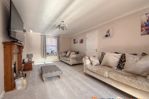5 bedroom detached house for sale, Hercules Drive, Newark NG24
