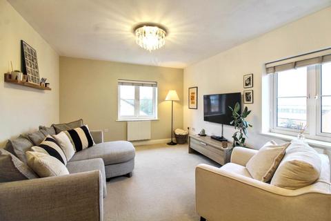 2 bedroom apartment for sale, Chappell Close, Aylesbury