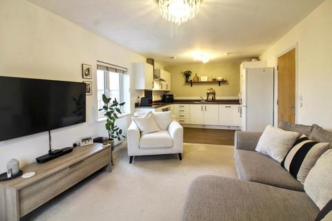 2 bedroom apartment for sale, Chappell Close, Aylesbury