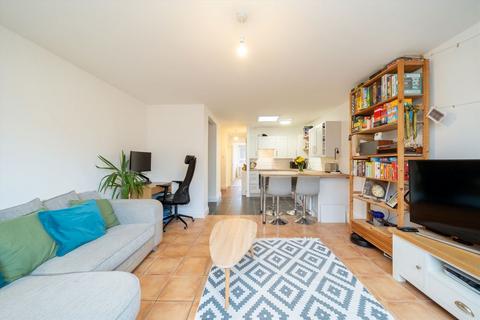 1 bedroom flat for sale, Parkhurst Road, London N7