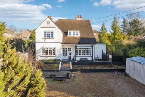 3 bedroom apartment for sale, Amersham Road, Chalfont St. Peter, Gerrards Cross, Buckinghamshire, SL9