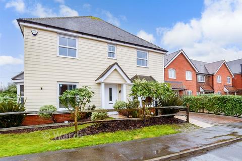 4 bedroom detached house for sale, Braeburn Way, Maidstone ME17