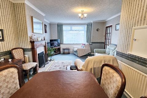undefined, Primrose Hill, Oadby