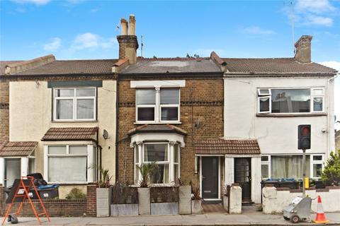 3 bedroom terraced house to rent, Southbridge Road, Croydon, CR0