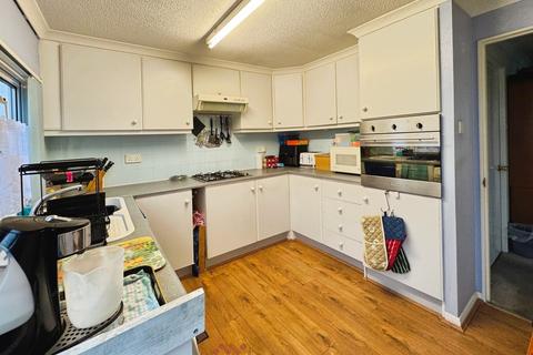 undefined, Palm Grove Court, Doncaster DN8
