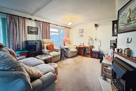 undefined, Palm Grove Court, Doncaster DN8