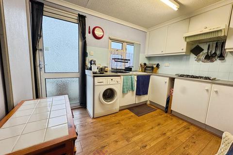 undefined, Palm Grove Court, Doncaster DN8