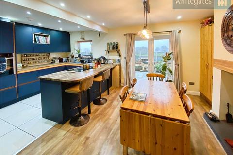 3 bedroom end of terrace house for sale, Brynmally Park, Wrexham LL11