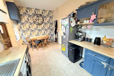 3 bedroom terraced house for sale, Wells Terrace, Halifax HX3
