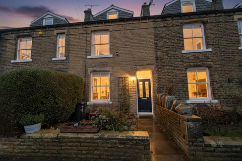 3 bedroom terraced house for sale, Wells Terrace, Halifax HX3