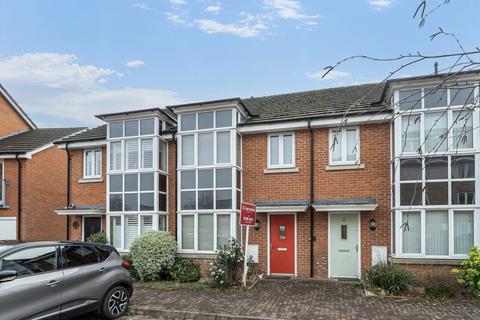 2 bedroom terraced house for sale, Fairwater Drive, Shepperton, TW17