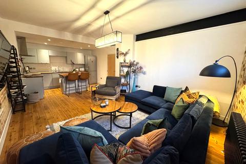 2 bedroom flat to rent, Seamoor Road, Bournemouth BH4