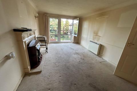 1 bedroom property for sale, Westwood Court, Village Road, Enfield, EN1
