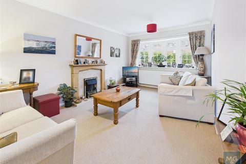 undefined, Longacre Gardens, Bury St. Edmunds IP33