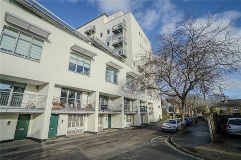 1 bedroom house for sale, Vineyard Path, London, SW14