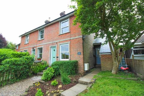 2 bedroom cottage for sale, Station Road, Groombridge, TN3