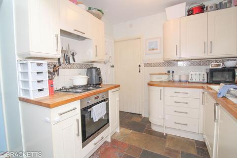 2 bedroom cottage for sale, Station Road, Groombridge, TN3