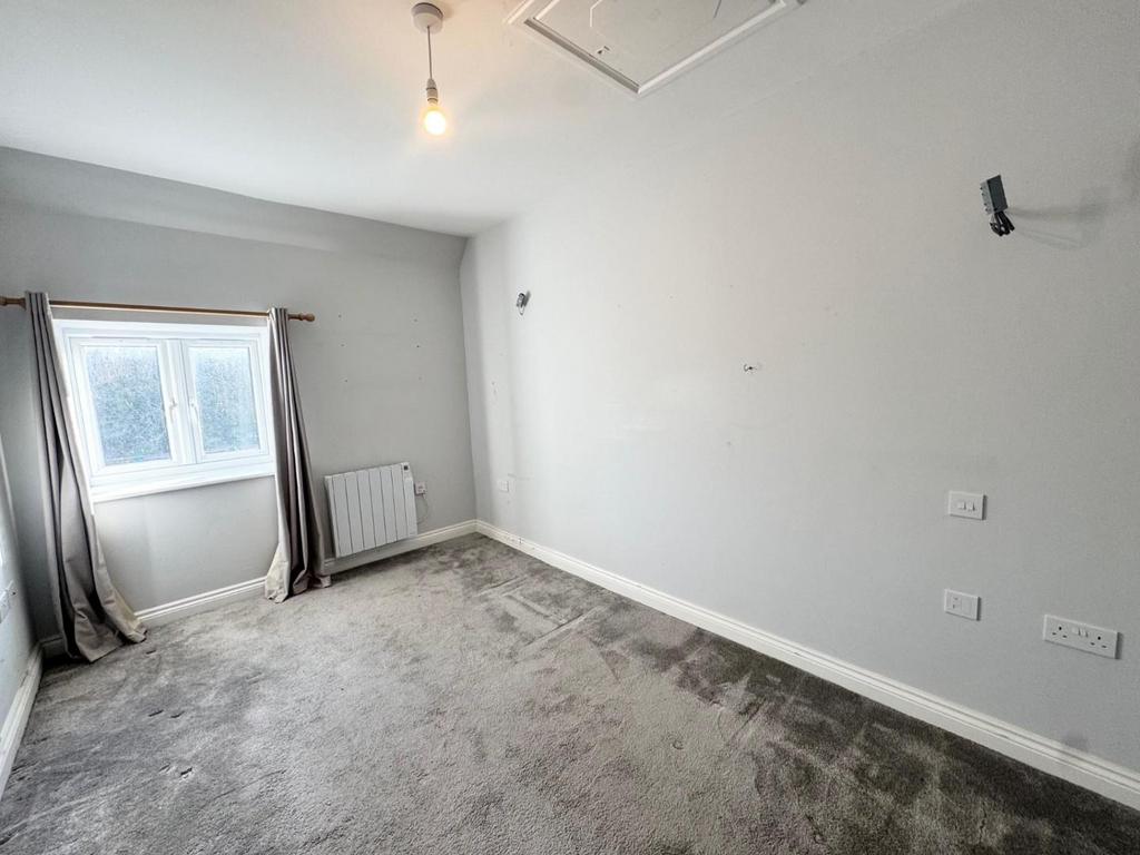 Bedroom 7.jpg