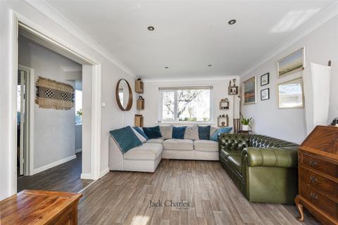 5 bedroom end of terrace house for sale, Stanley Close, Staplehurst, Tonbridge