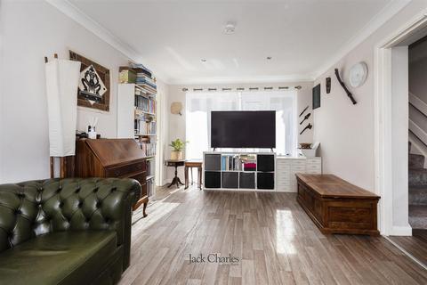 5 bedroom end of terrace house for sale, Stanley Close, Staplehurst, Tonbridge