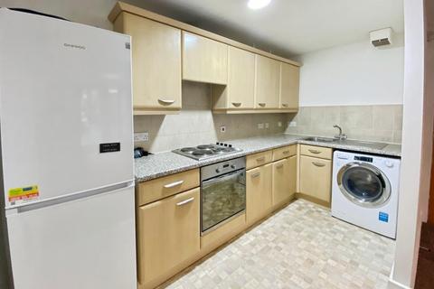 2 bedroom flat to rent, Jervaulx House, York