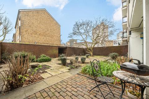 Studio for sale, Cooks Road, London