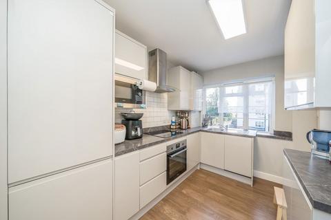 undefined, Richmond Road, Twickenham TW1