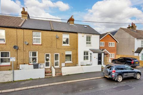 Essex Road, Longfield