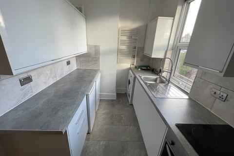 1 bedroom flat to rent, John Campbell Road, London N16