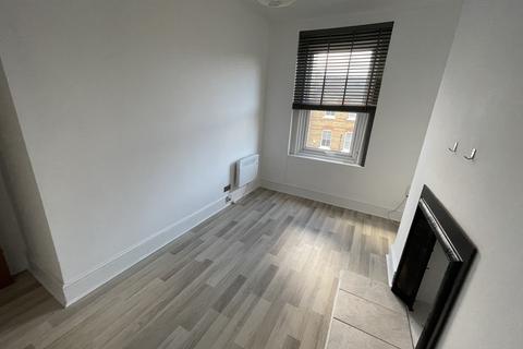 1 bedroom flat to rent, John Campbell Road, London N16
