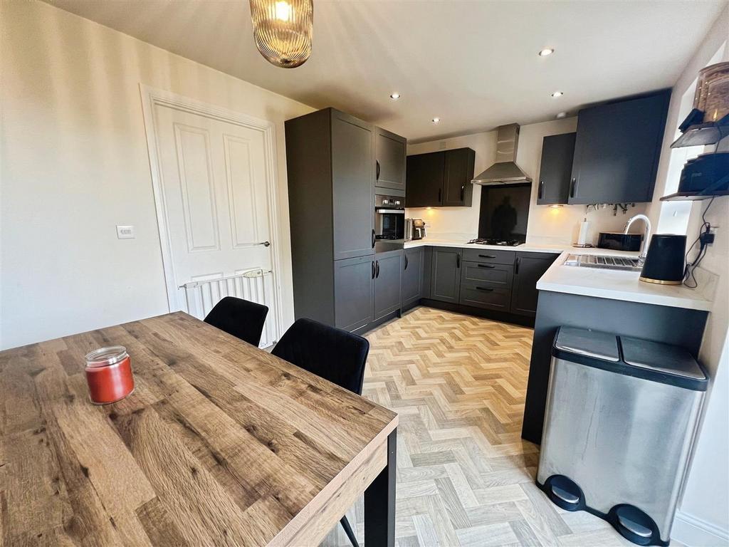 Dining Kitchen