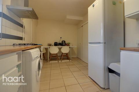 undefined, Flore Close, PETERBOROUGH
