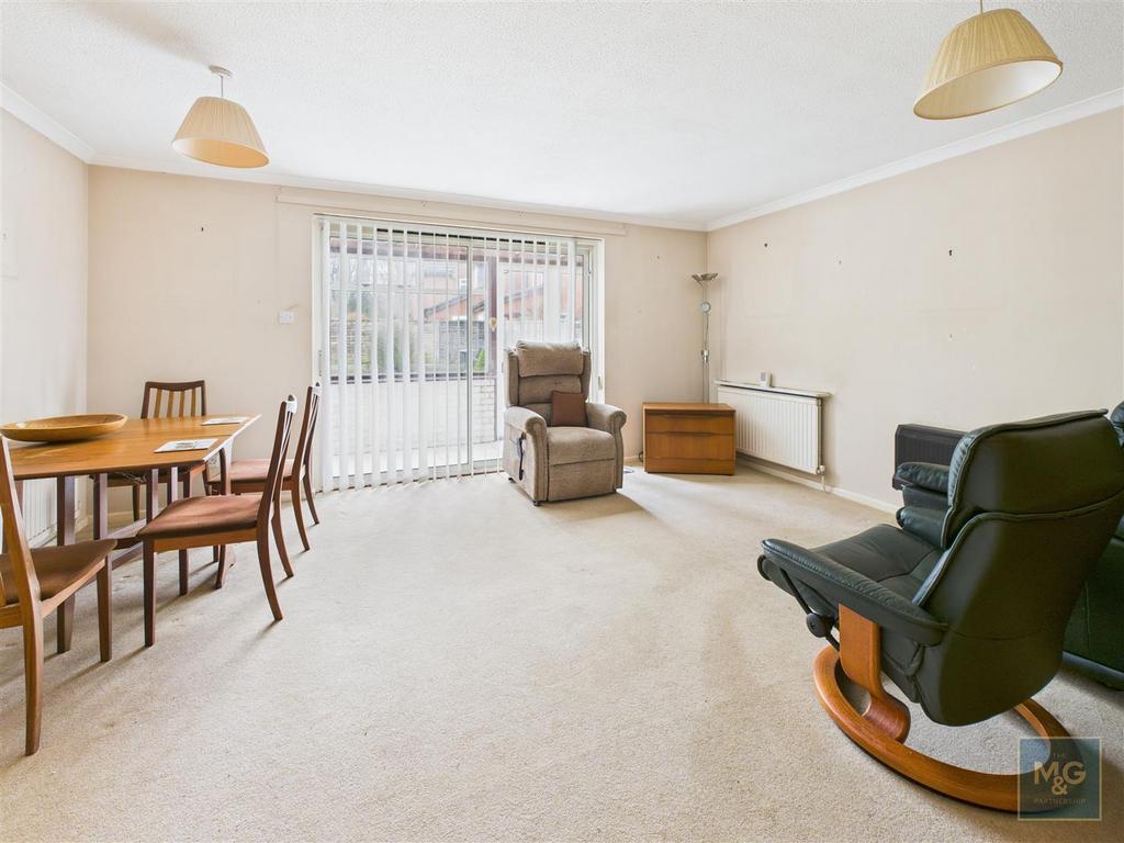 Sitting/Dining Room