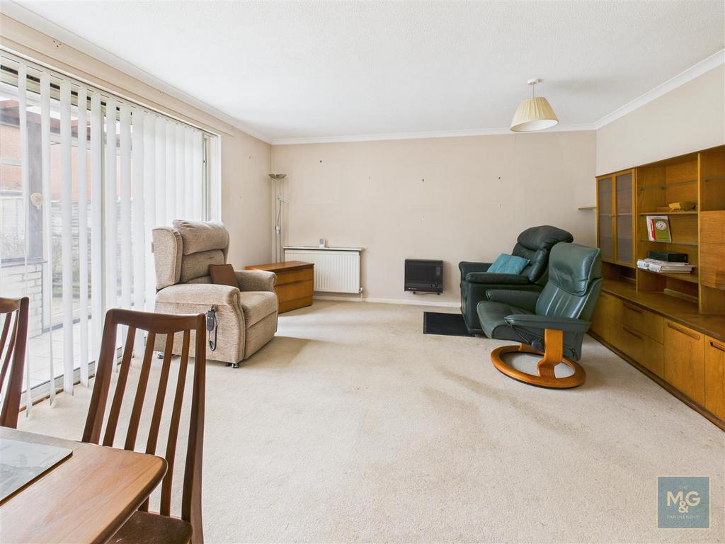 Sitting/Dining Room