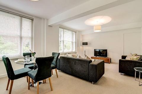 1 bedroom flat to rent, One-Bed Apartment To Let Hill Street Mayfair W1