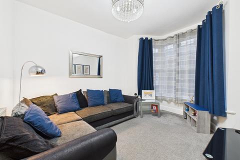 3 bedroom terraced house for sale, Park Road, Hull, HU5 2TB
