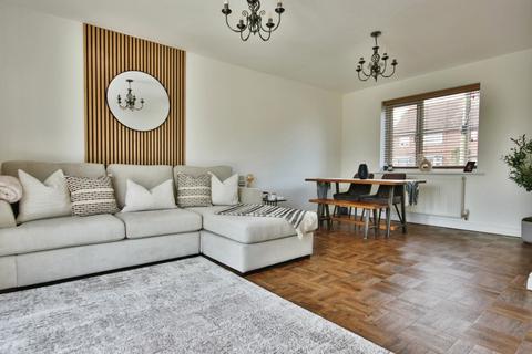3 bedroom semi-detached house for sale, Highfield Crescent, Hull, HU11 4ED