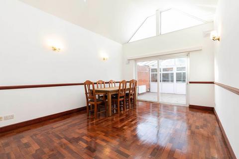 1 bedroom flat to rent, Wotton Road, London NW2