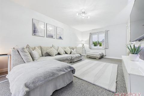 4 bedroom detached house for sale, Maes Gwyrdd, Gwersyllt, Wrexham
