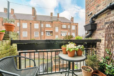 2 bedroom flat for sale, Adare Walk, London SW16