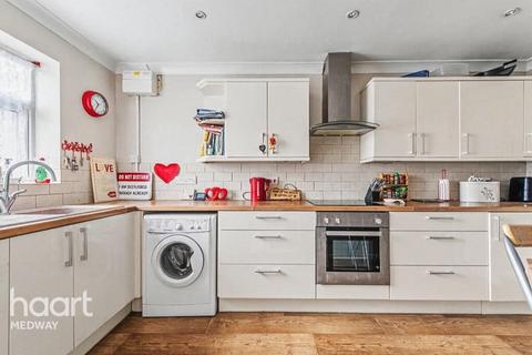 3 bedroom semi-detached house for sale, Five Bells Lane, Rochester