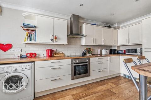 3 bedroom semi-detached house for sale, Five Bells Lane, Rochester