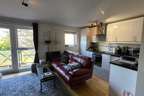 2 bedroom flat to rent, Taeping Street, London, E14
