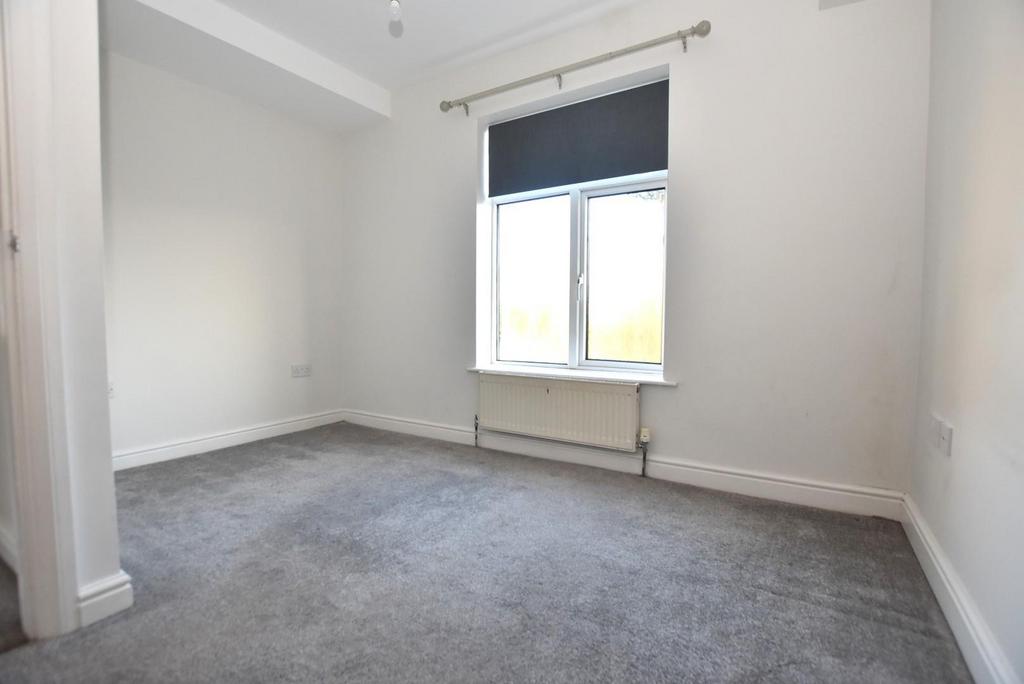 Bedroom 2 1.jpg