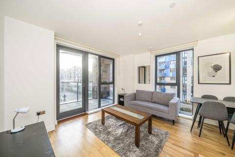 Larkwood Avenue, London SE10