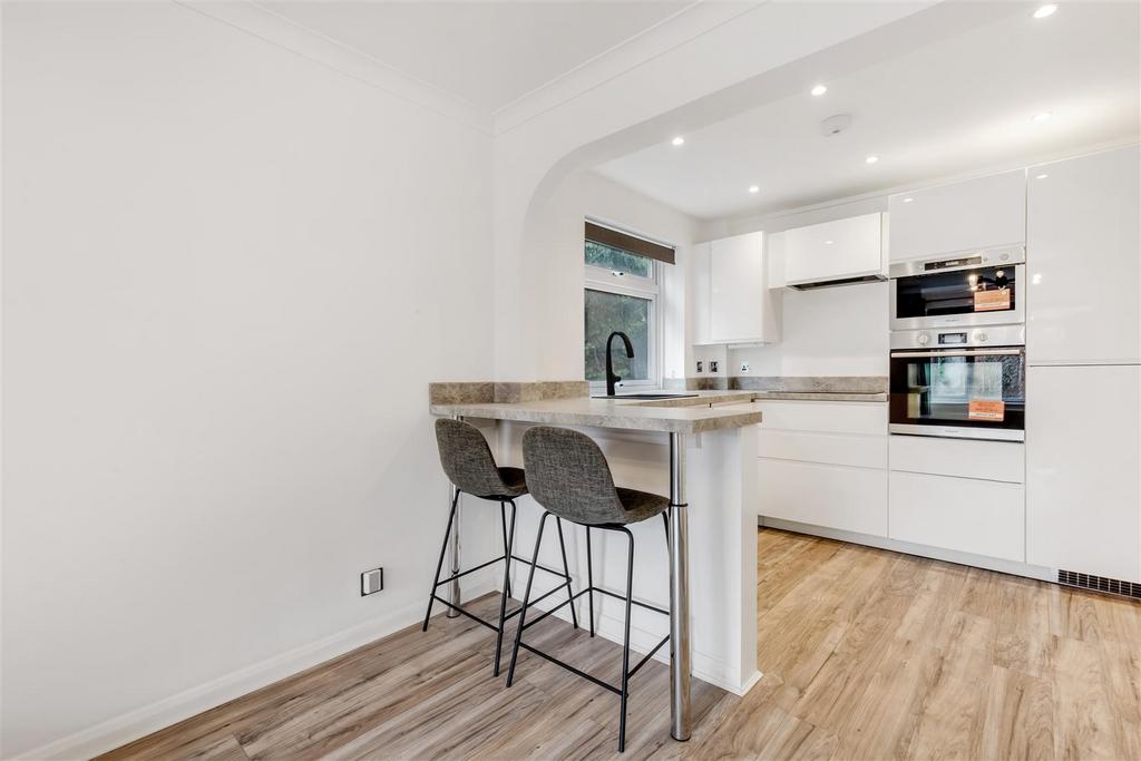 STERLING COURT -16 .jpg