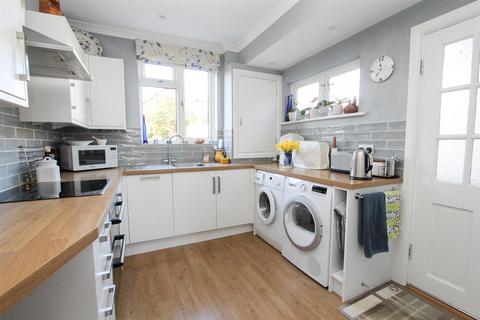 undefined, Harrow Road, Carshalton SM5