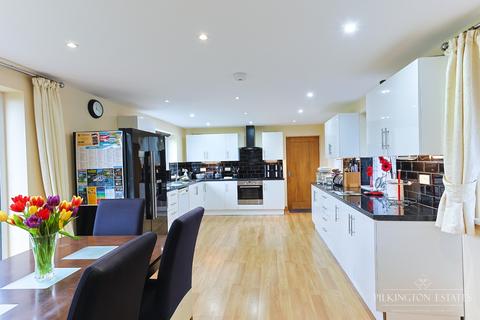 24 bedroom detached house for sale, Tudor Lodges, Looe PL13