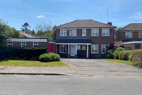 4 bedroom detached house to rent, Mandeville Road, Great Missenden HP16