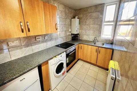 1 bedroom apartment to rent, Welldon Crescent, Harrow